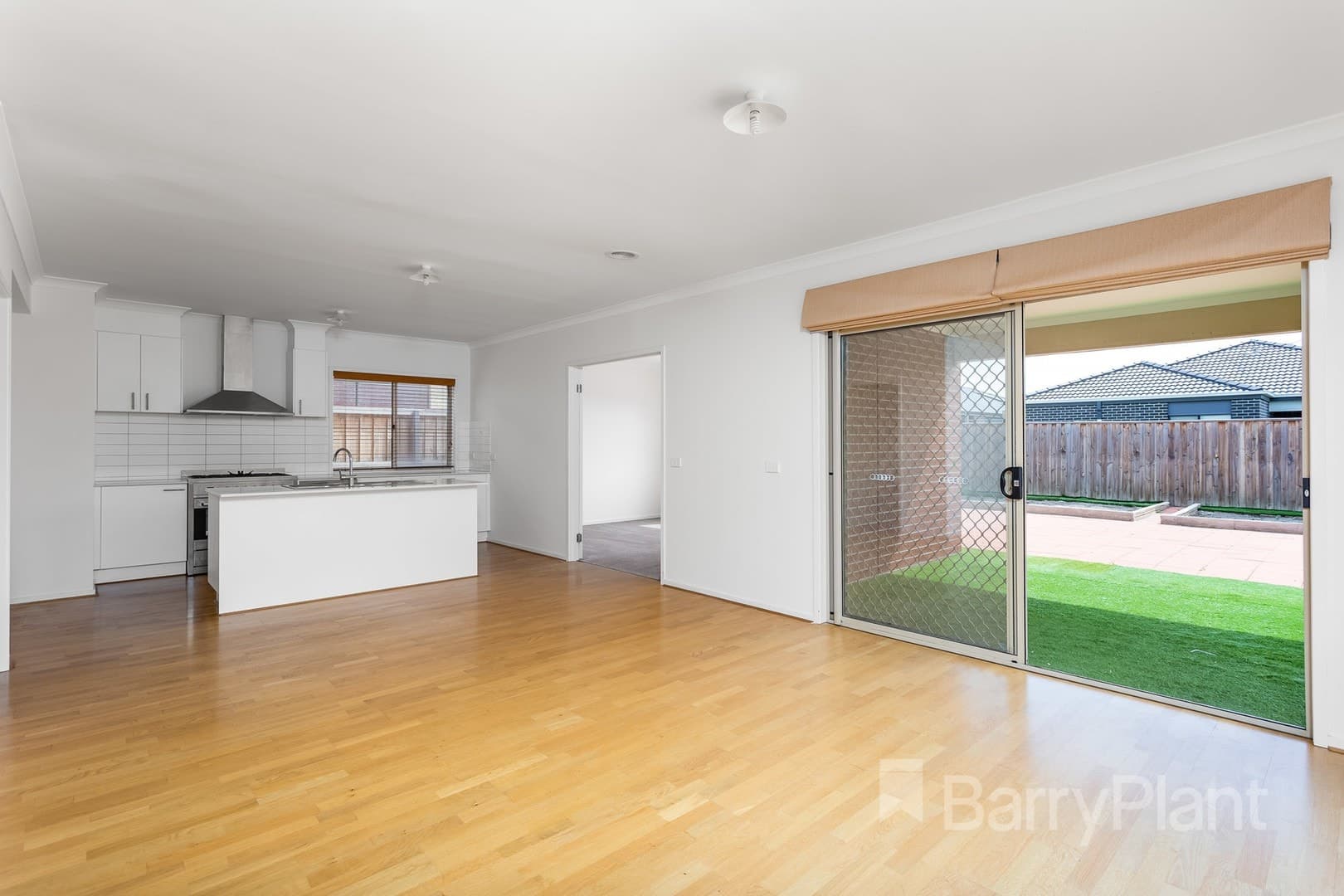 10 Florentino Parade, Point Cook, VIC 3030, Point Cook - Thumbnail 6