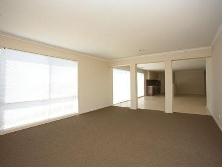 19 Villiers Drive, Point Cook, VIC 3030, Point Cook - Thumbnail 7