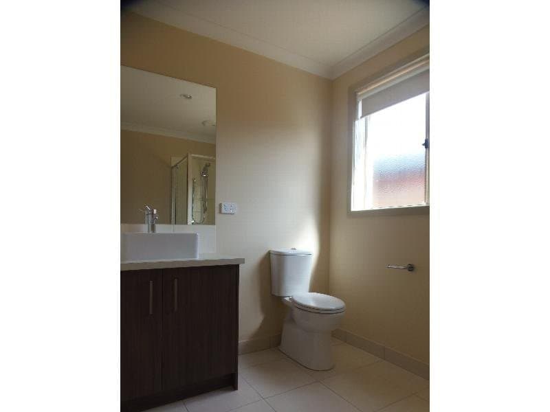 54 Sunningdale Drive, Hillside, VIC 3037, Hillside - Thumbnail 5