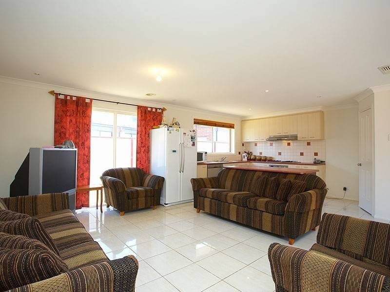 13 Lennon Boulevard, Point Cook, VIC 3030, Point Cook - Thumbnail 4