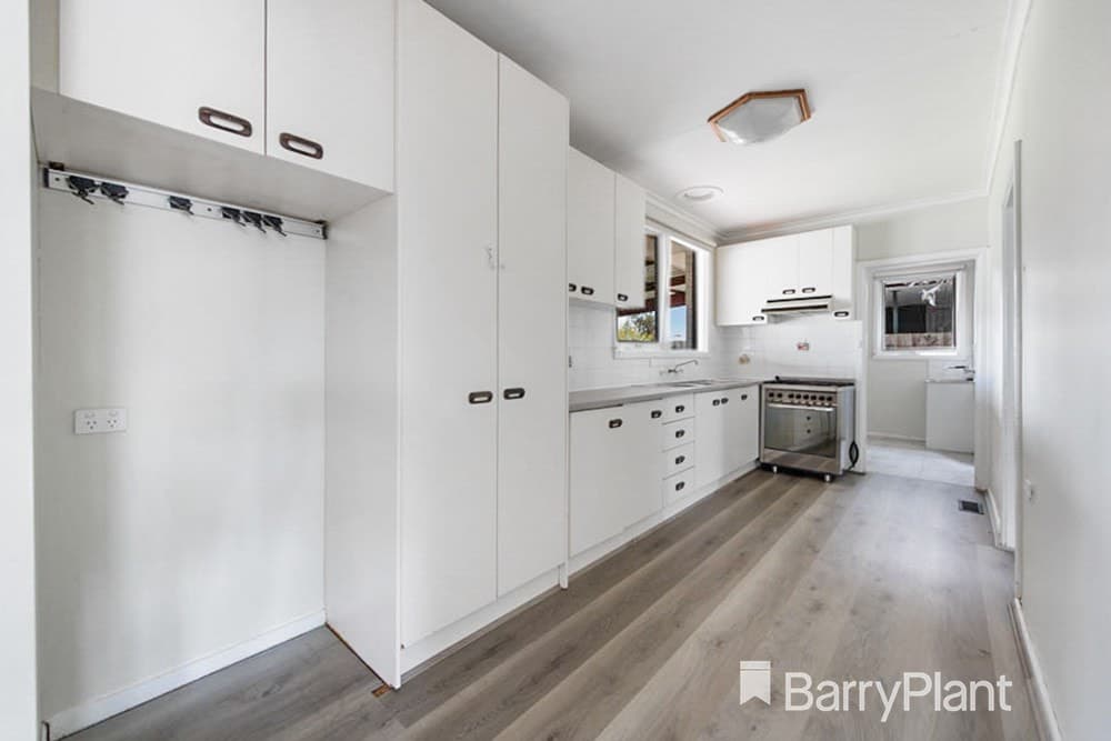5 Curlew Close, Melton, VIC 3337, Melton - Thumbnail 5