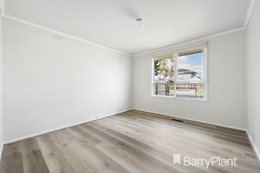 5 Curlew Close, Melton, VIC 3337, Melton - Thumbnail 8