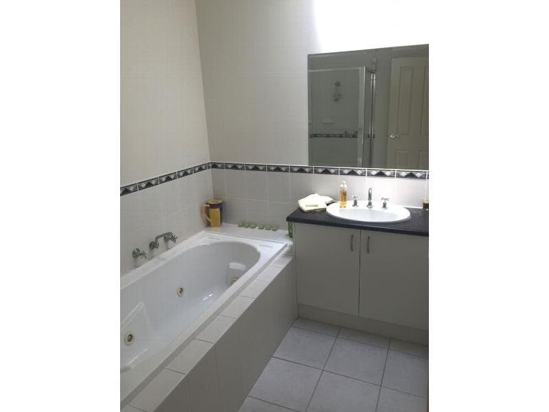 25 Wilona Way, Berwick, VIC 3806, Berwick - Thumbnail 6