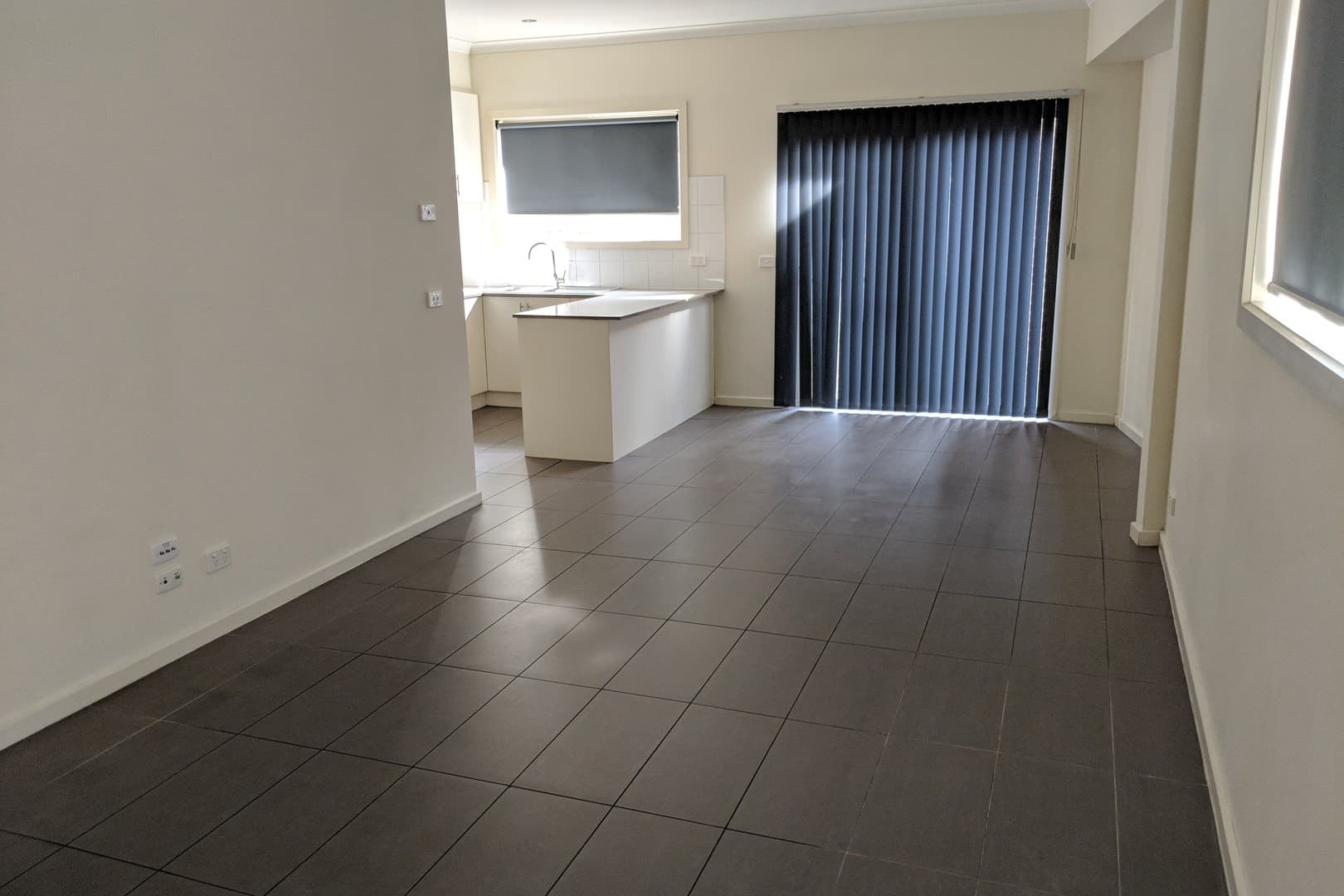 2/215 Spring Street, Reservoir, VIC 3073, Reservoir - Thumbnail 2