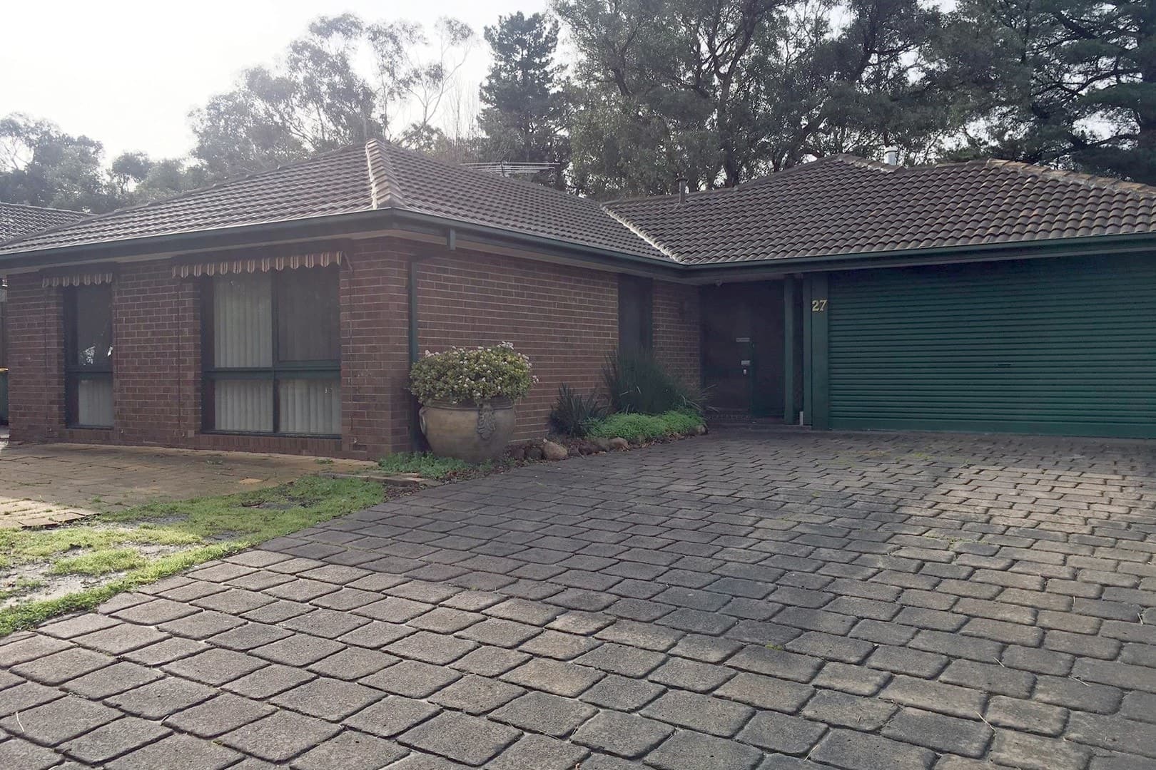 27 Landsdale Crescent, Wantirna South, VIC 3152, Wantirna South - Image 1