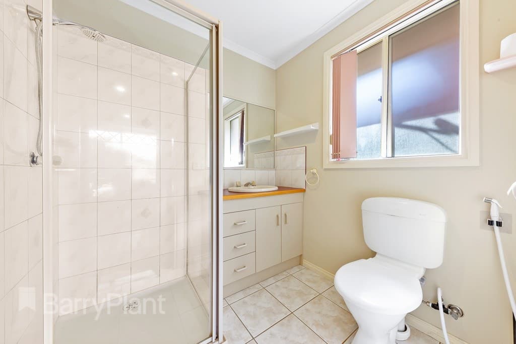 9 Northampton CrescentCaroline Springs, VIC 3023  - Leased, Caroline Springs - Thumbnail 6