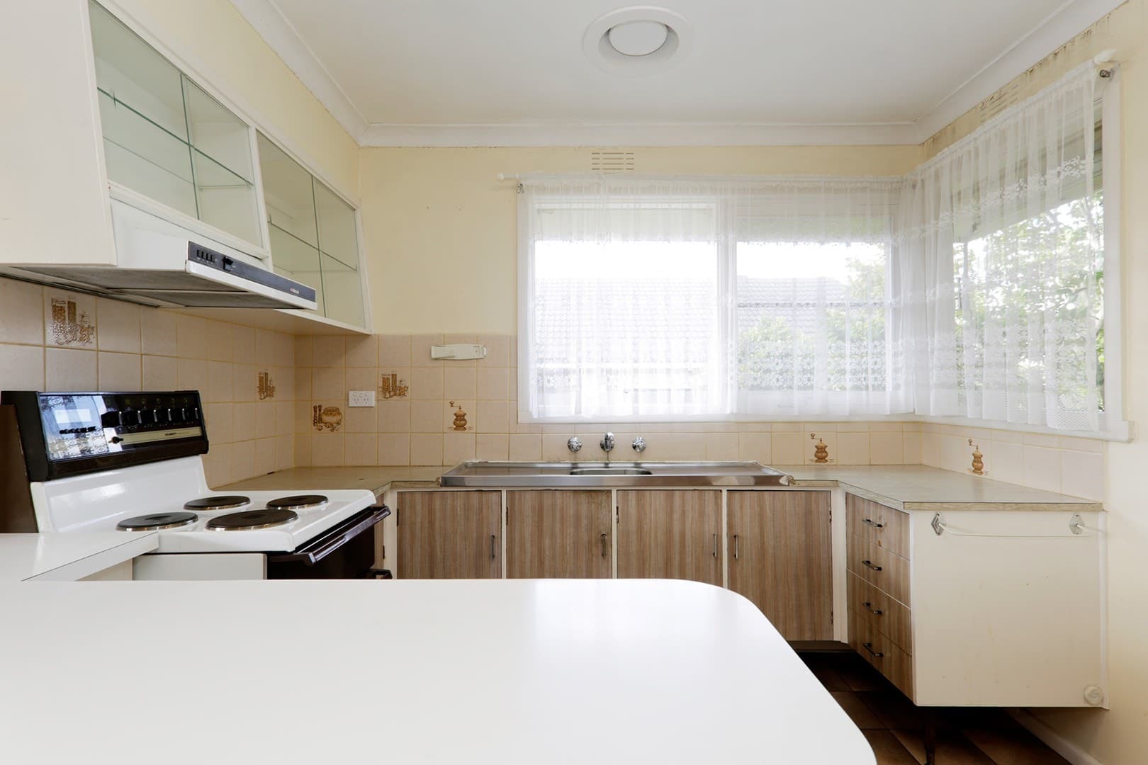 36 Leeds Road, Mount Waverley, VIC 3149, Mount Waverley - Thumbnail 2