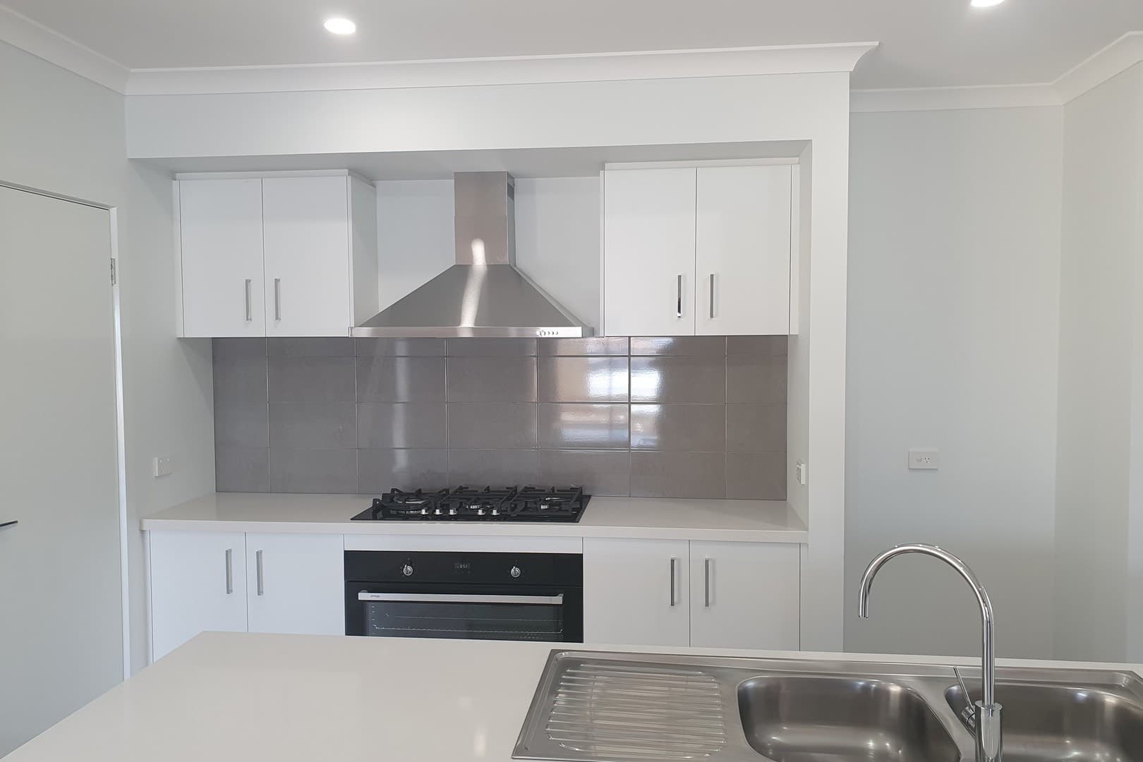 8 Walker Drive, Mickleham, VIC 3064, Mickleham - Thumbnail 5