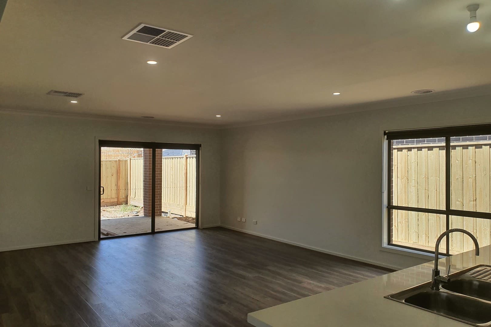 8 Walker Drive, Mickleham, VIC 3064, Mickleham - Thumbnail 6