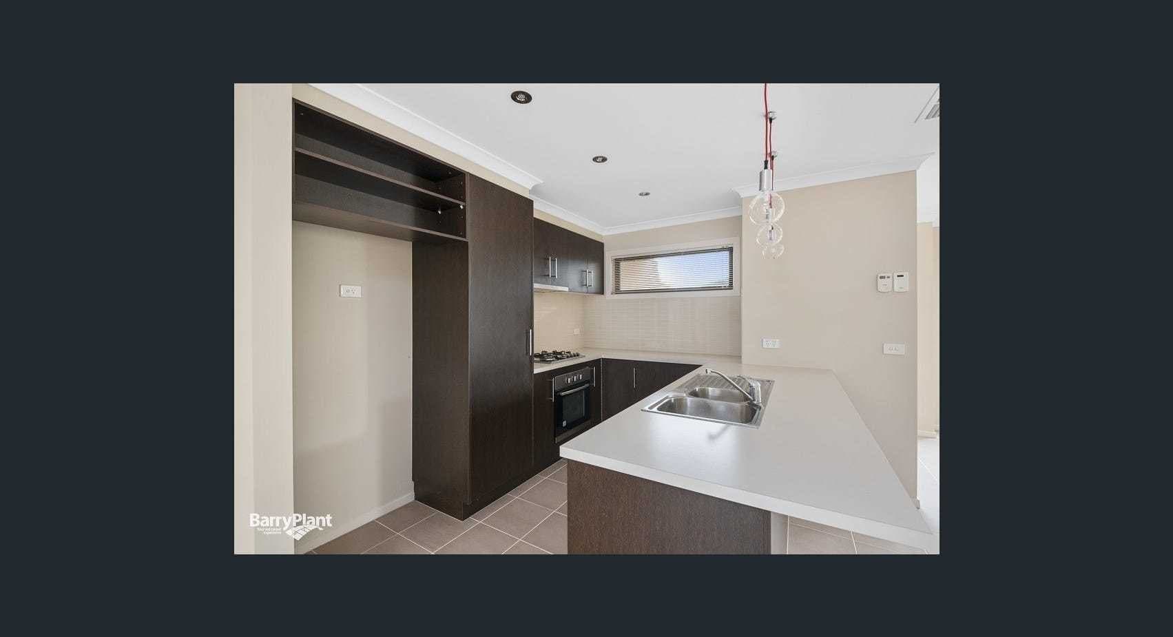 7 Boathaven Road, Point Cook, VIC 3030, Point Cook - Thumbnail 3