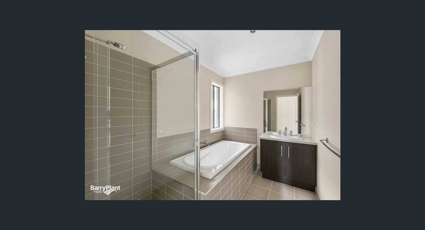 7 Boathaven Road, Point Cook, VIC 3030, Point Cook - Thumbnail 7