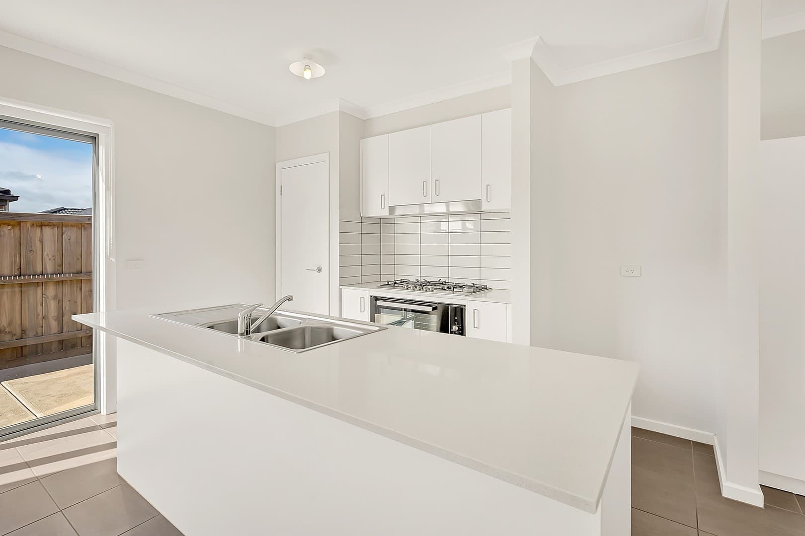 19 Haldon Avenue, Mickleham, VIC 3064, Mickleham - Thumbnail 3