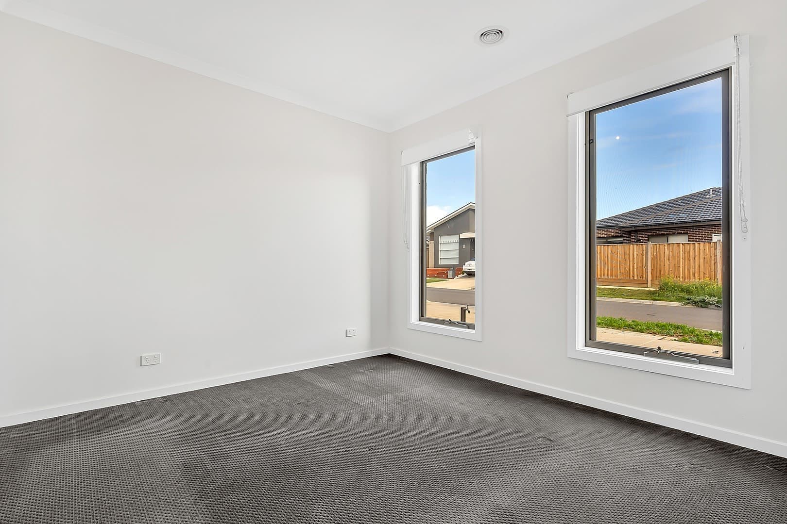 19 Haldon Avenue, Mickleham, VIC 3064, Mickleham - Thumbnail 5