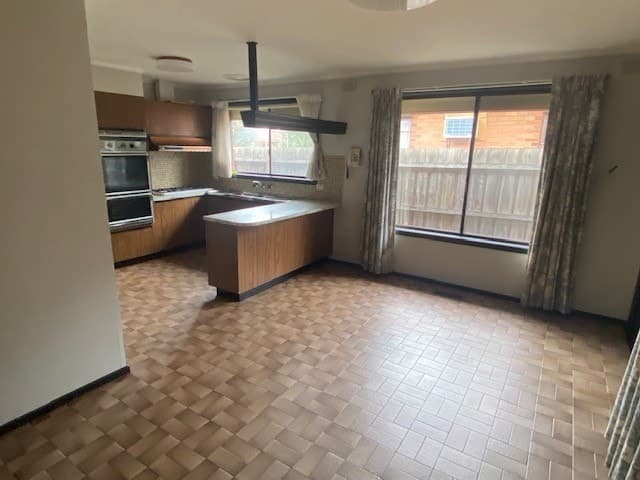 6 Joan Street, Sunshine West, VIC 3020, Sunshine West - Thumbnail 2