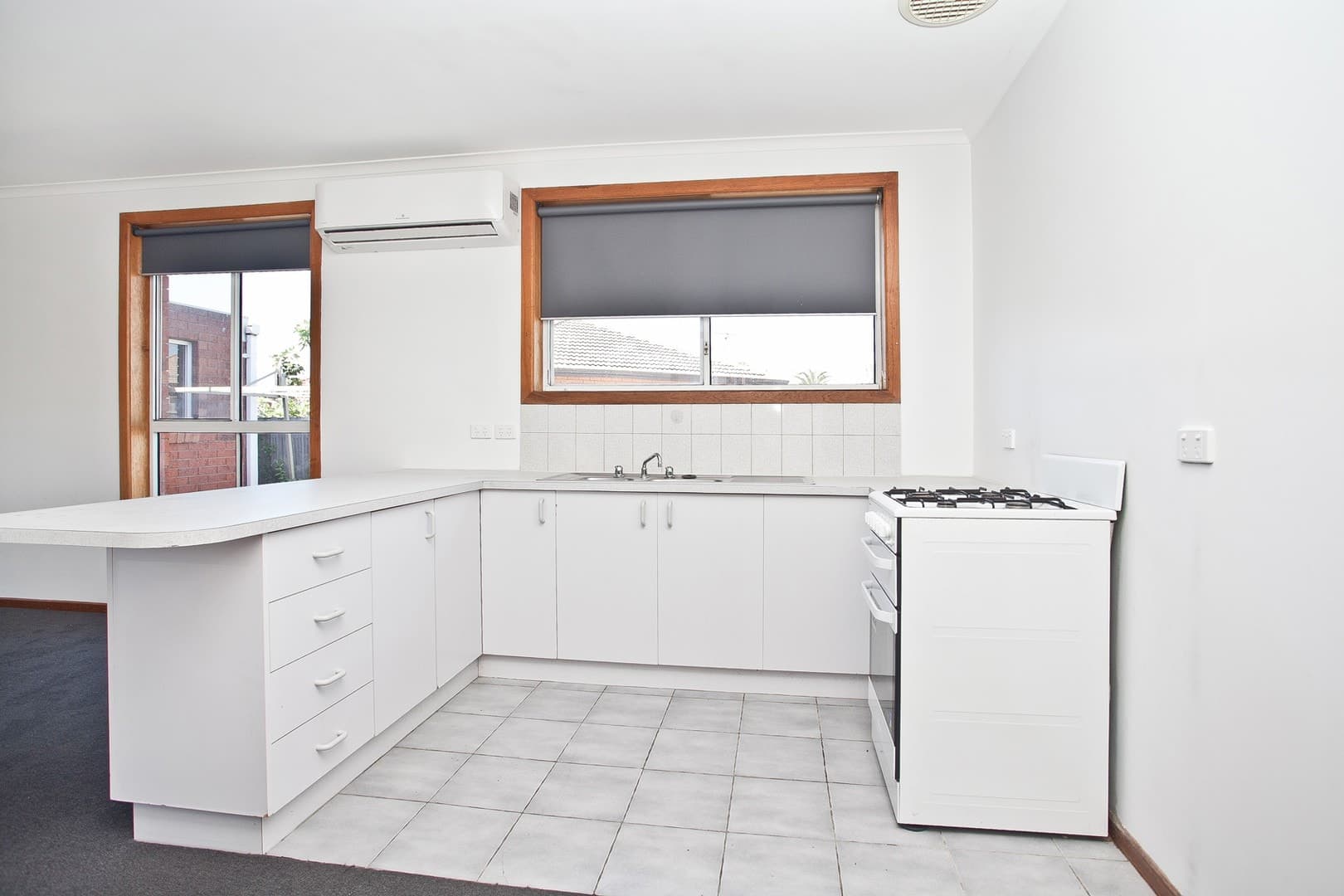4/74 Avondale Avenue, St Albans, VIC 3021, St Albans - Thumbnail 2