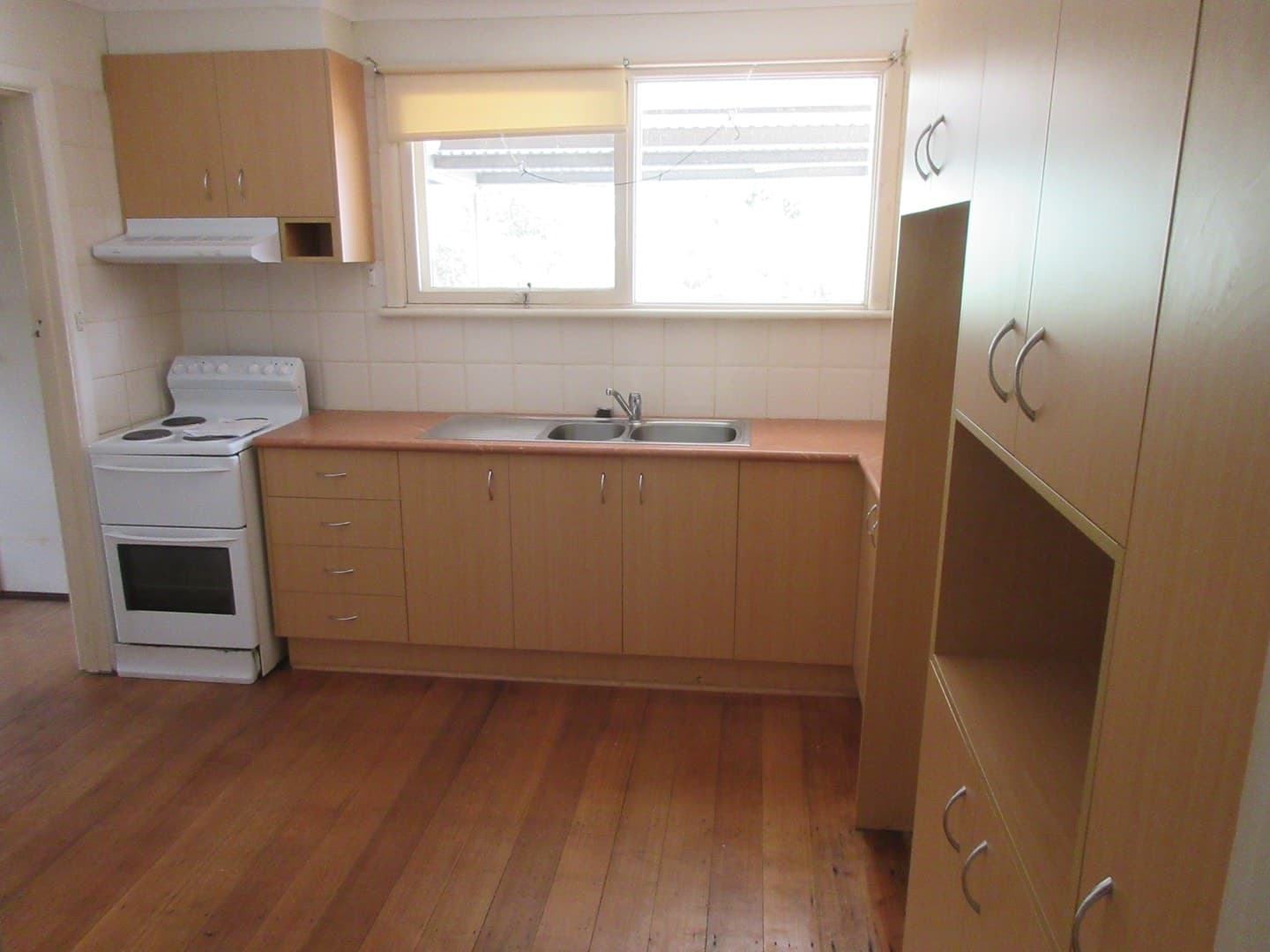 16 Norton Street, Sunshine West, VIC 3020, Sunshine West - Thumbnail 2