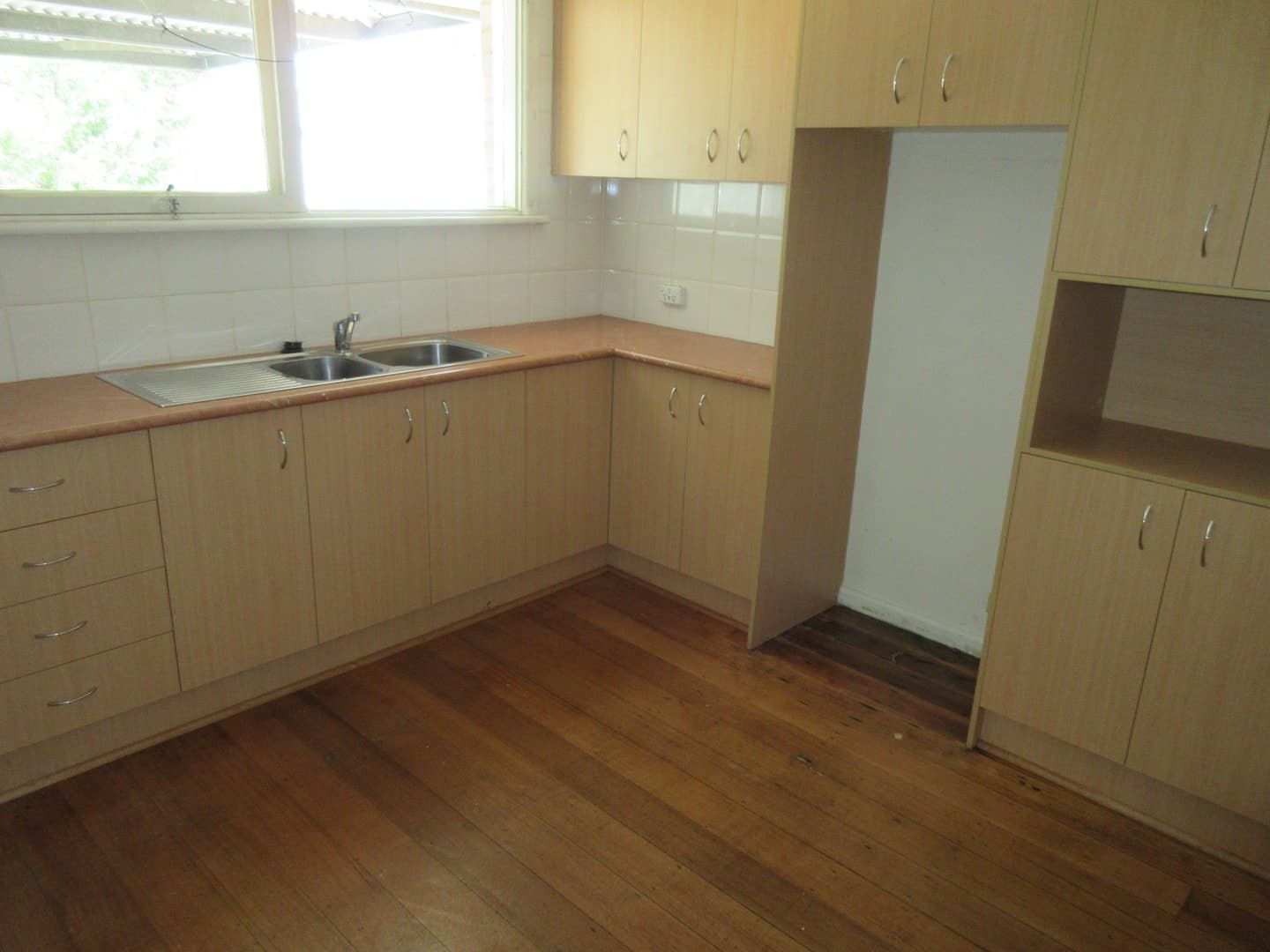 16 Norton Street, Sunshine West, VIC 3020, Sunshine West - Thumbnail 3