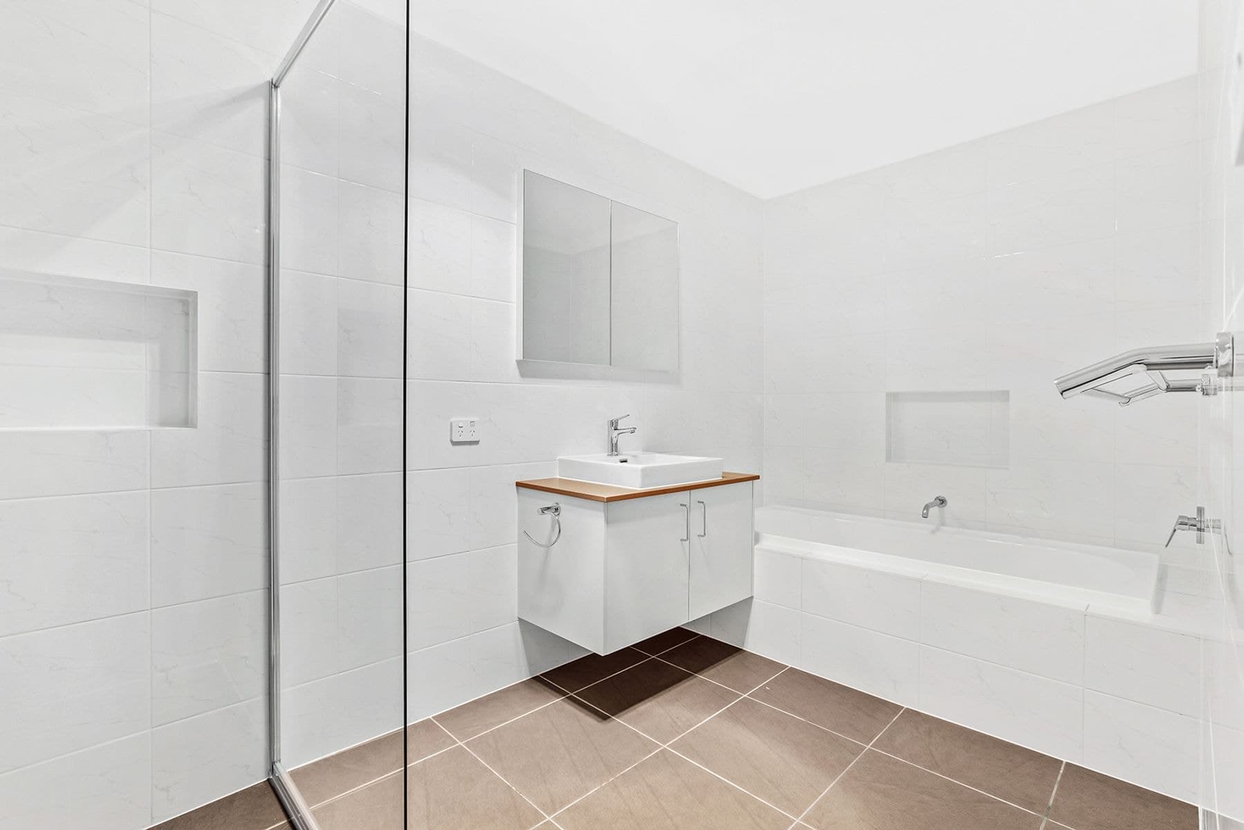 5 Bapaume Place, Milperra NSW 2214, Milperra - Thumbnail 5