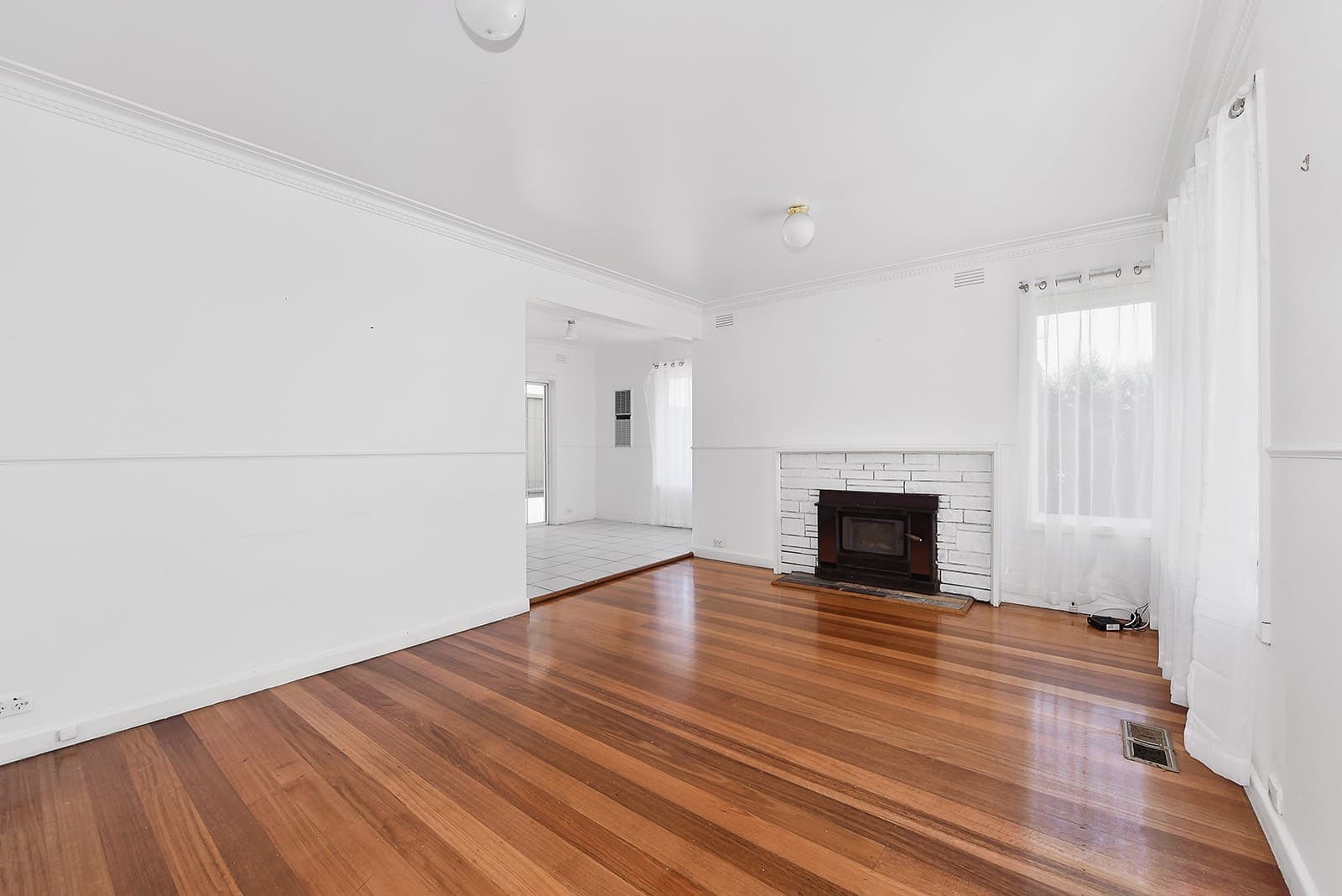 2 Chandler Street, Keilor East, VIC 3033, Keilor East - Thumbnail 4