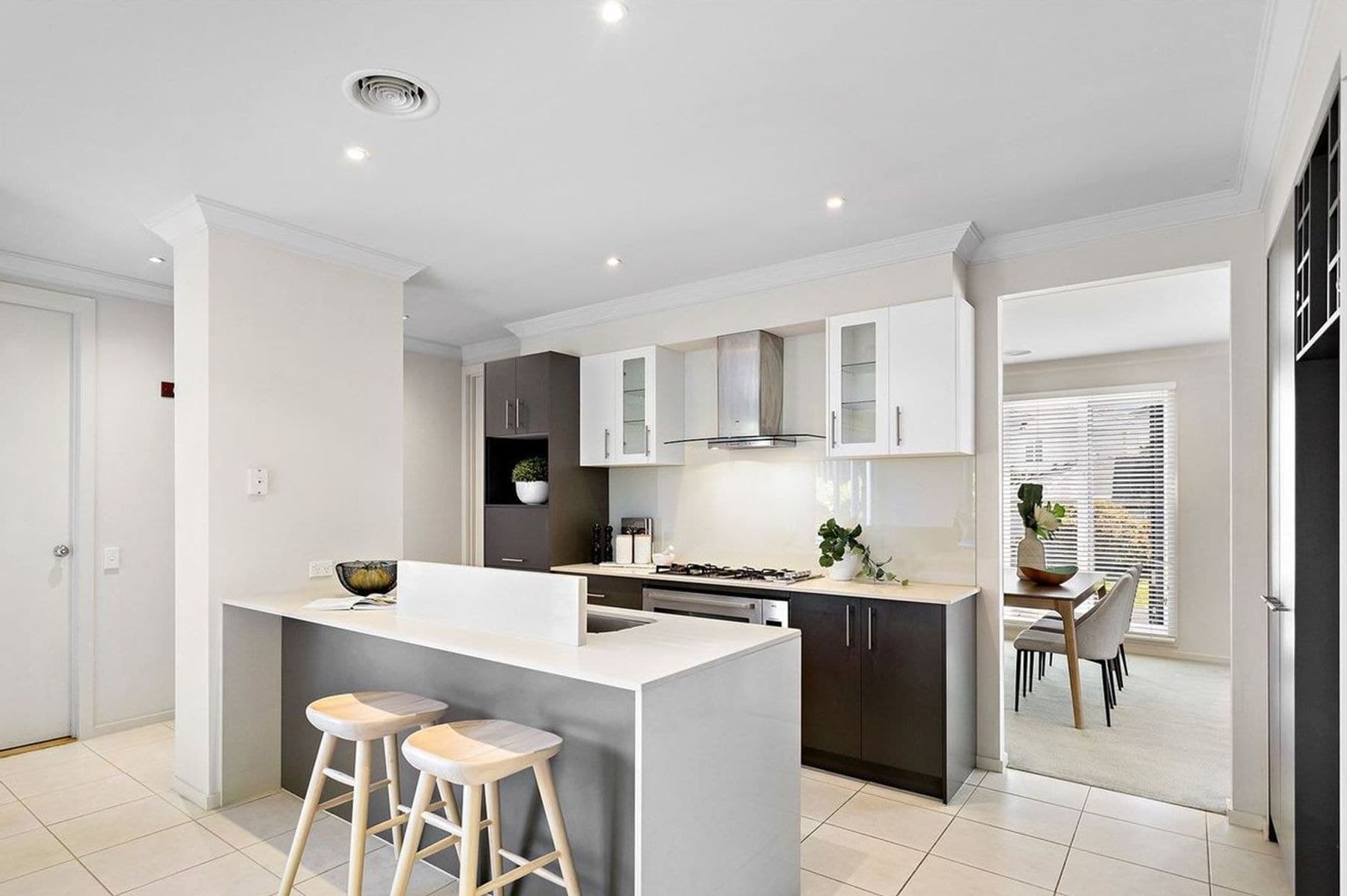 49 Brockhoff Drive, Burwood VIC 3125, Burwood - Thumbnail 2