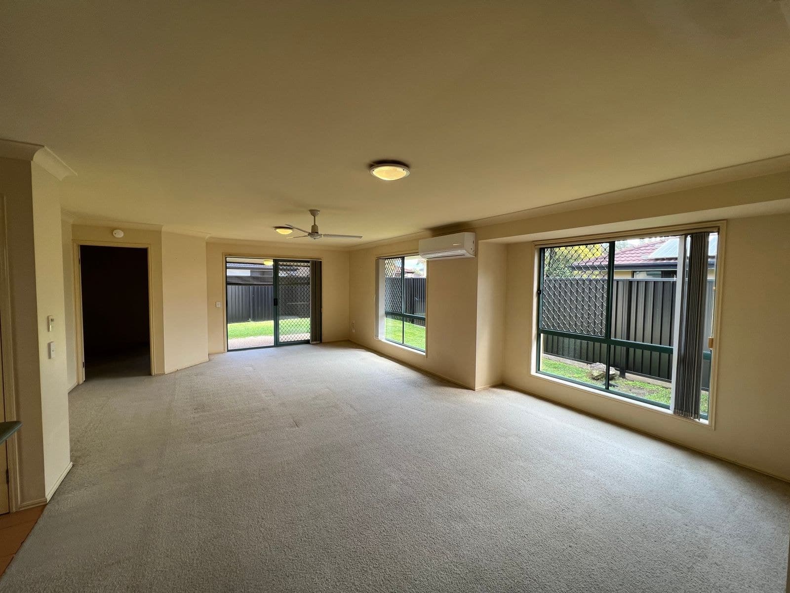 15 Serafina Drive, Helensvale QLD 4212, Helensvale - Thumbnail 3