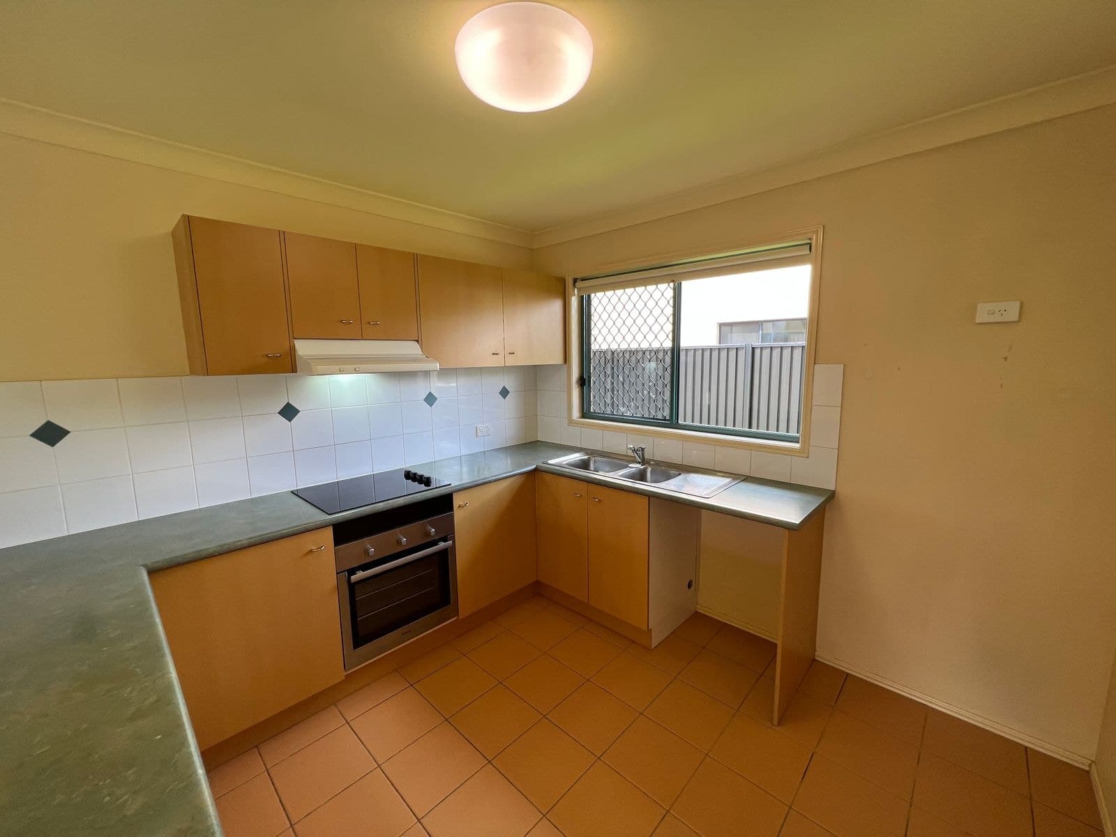 15 Serafina Drive, Helensvale QLD 4212, Helensvale - Thumbnail 4
