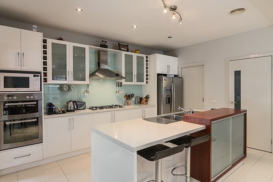 2 Lightwood GreenCaroline Springs, VIC 3023  - Leased, Caroline Springs - Thumbnail 2
