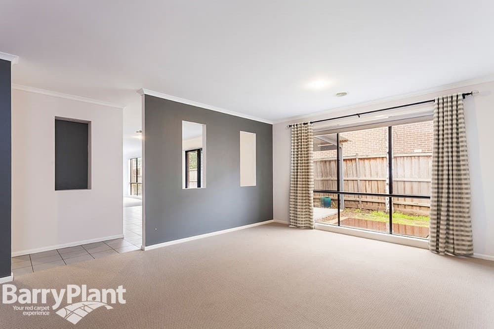 18 West Cornhill Way, Point Cook, VIC 3030, Point Cook - Thumbnail 4