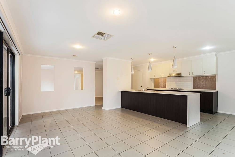18 West Cornhill Way, Point Cook, VIC 3030, Point Cook - Thumbnail 5