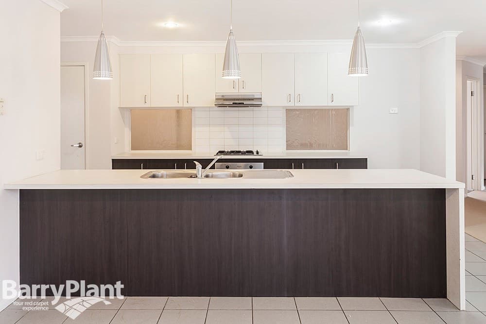18 West Cornhill Way, Point Cook, VIC 3030, Point Cook - Thumbnail 6