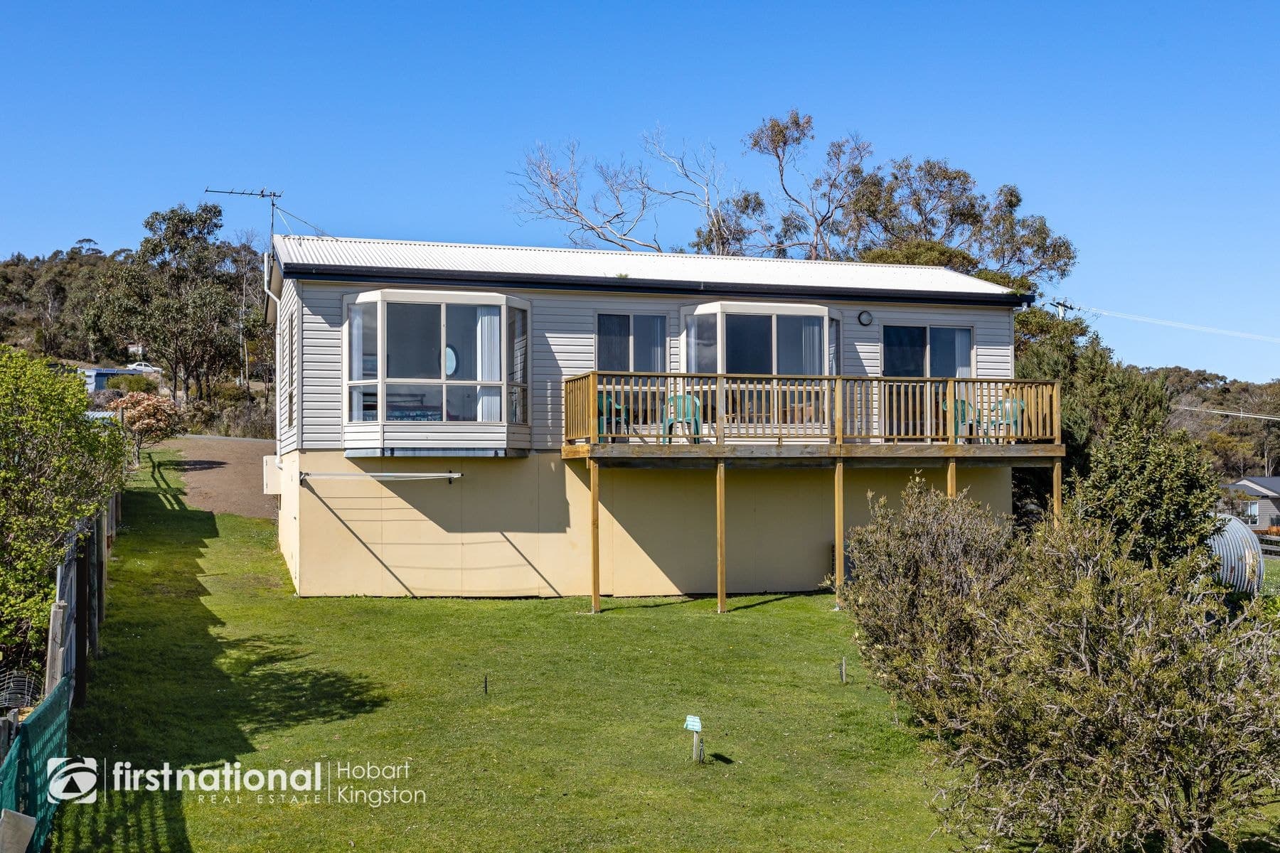 19 Harvey Road, Alonnah TAS 7150, Alonnah - Thumbnail 2