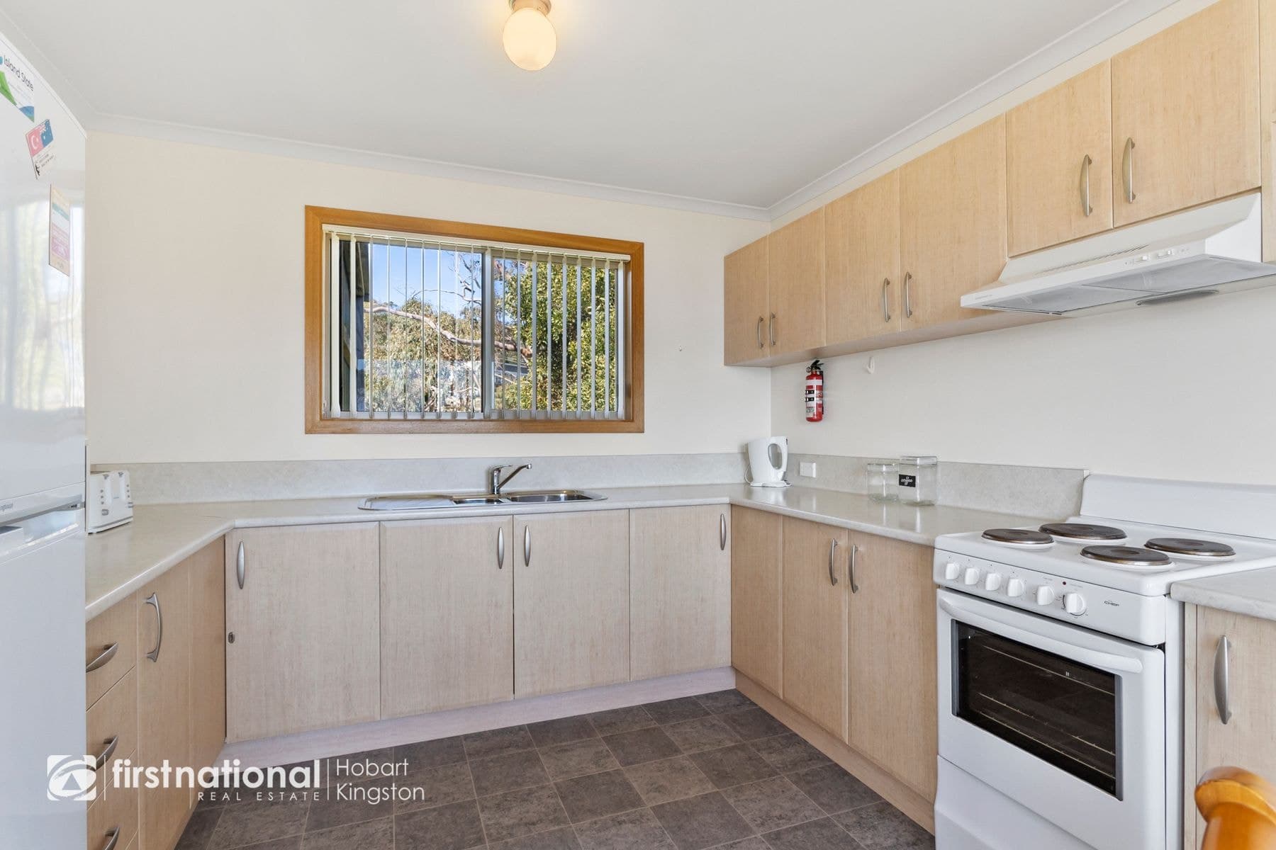 19 Harvey Road, Alonnah TAS 7150, Alonnah - Thumbnail 3