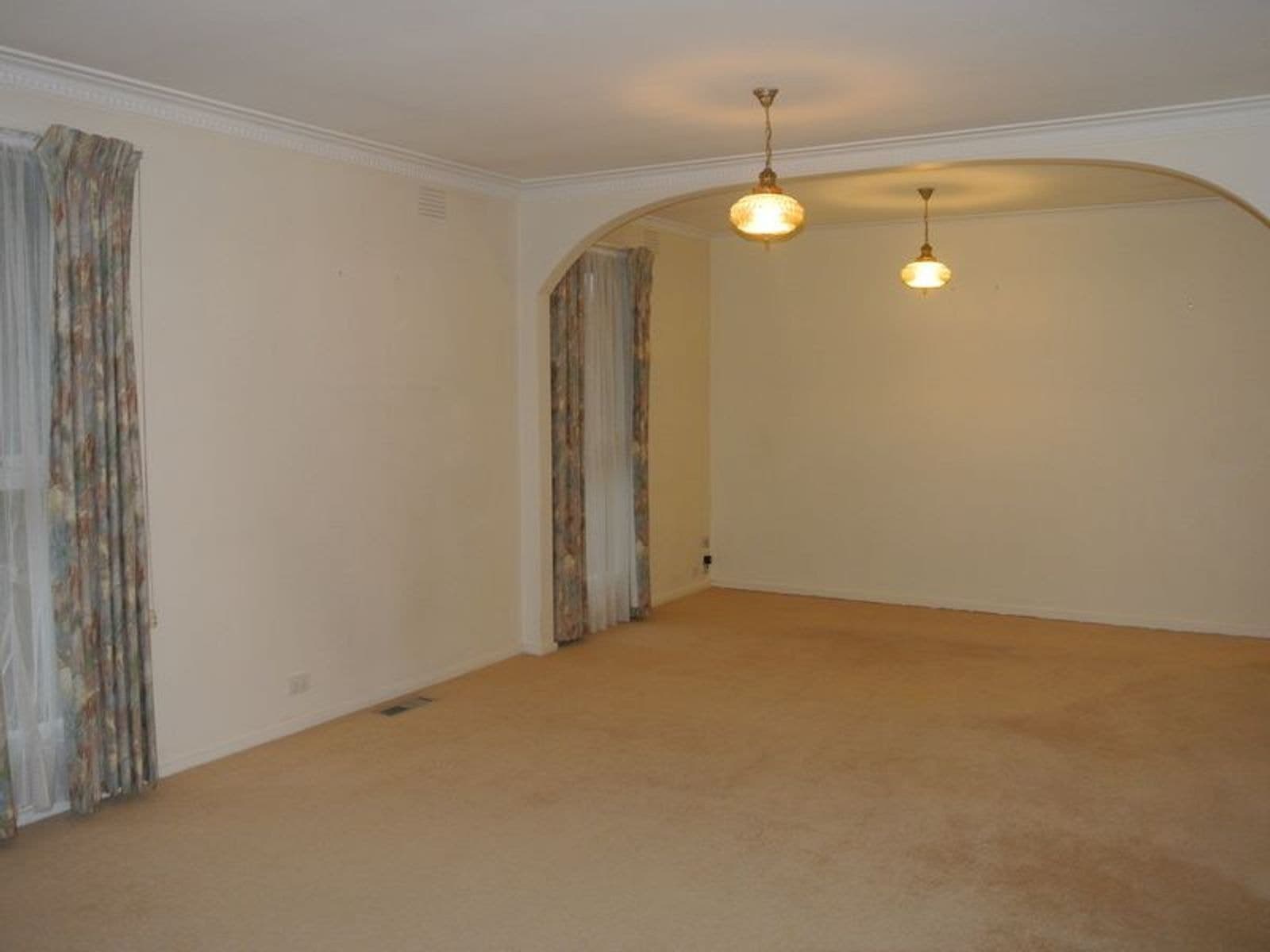 1 Corunna Court, Glen Waverley VIC 3150, Glen Waverley - Thumbnail 7