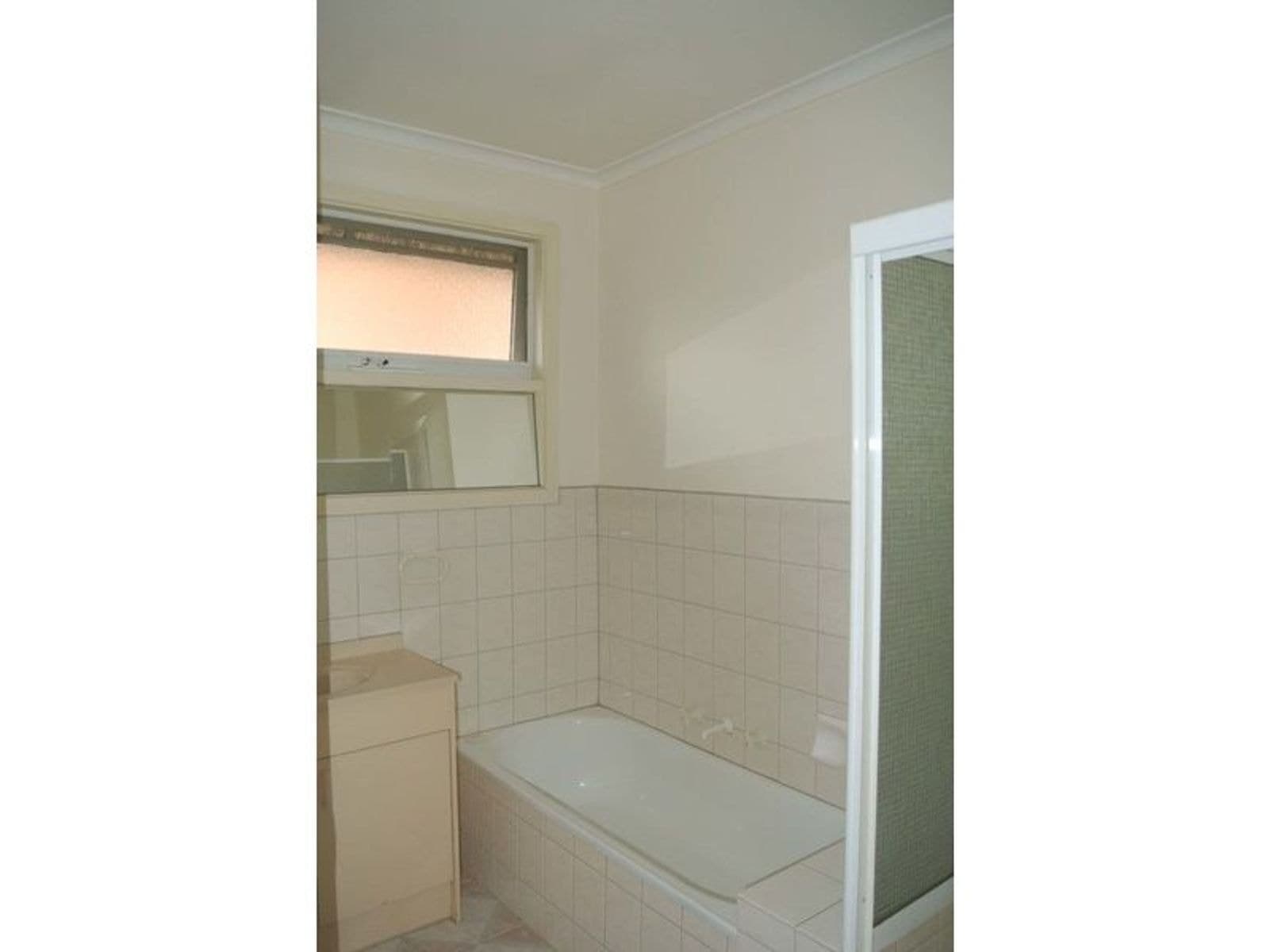 1 Corunna Court, Glen Waverley VIC 3150, Glen Waverley - Thumbnail 8