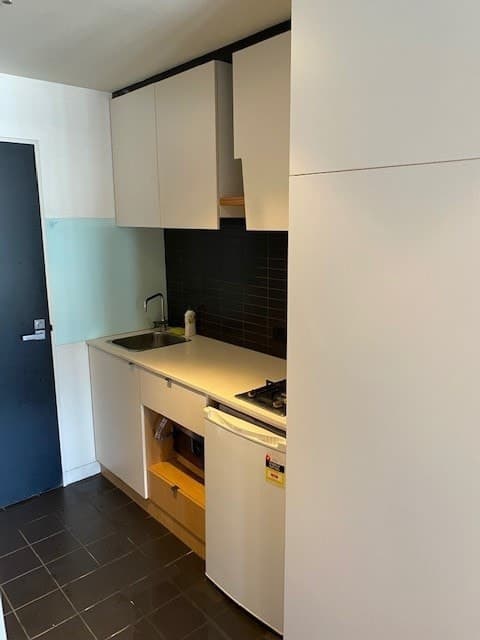 1010/131 Pelham  StreetCarlton, VIC 3053  - Leased, Carlton - Thumbnail 5