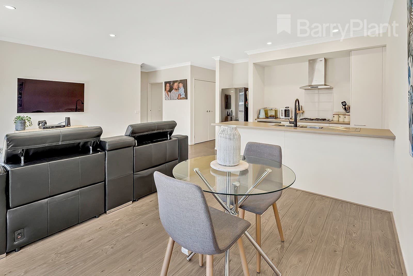 14 Bolwarra Street, Craigieburn, VIC 3064, Craigieburn - Thumbnail 6