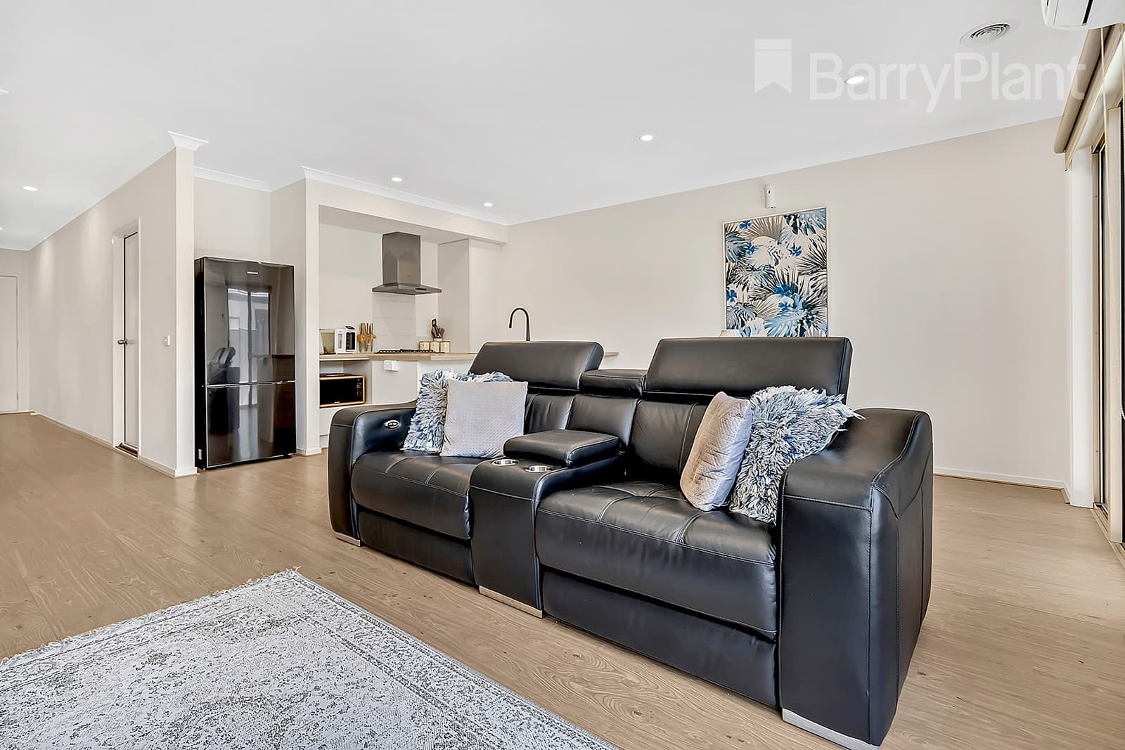 14 Bolwarra Street, Craigieburn, VIC 3064, Craigieburn - Thumbnail 7