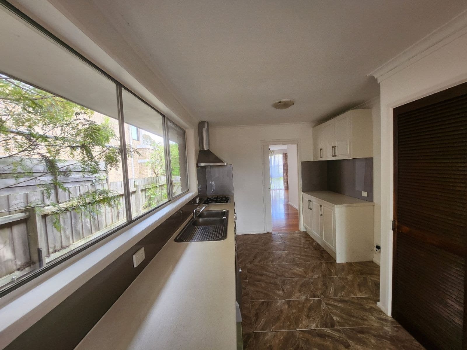 37 Pascall Street, Mount Waverley VIC 3149, Mount Waverley - Thumbnail 3