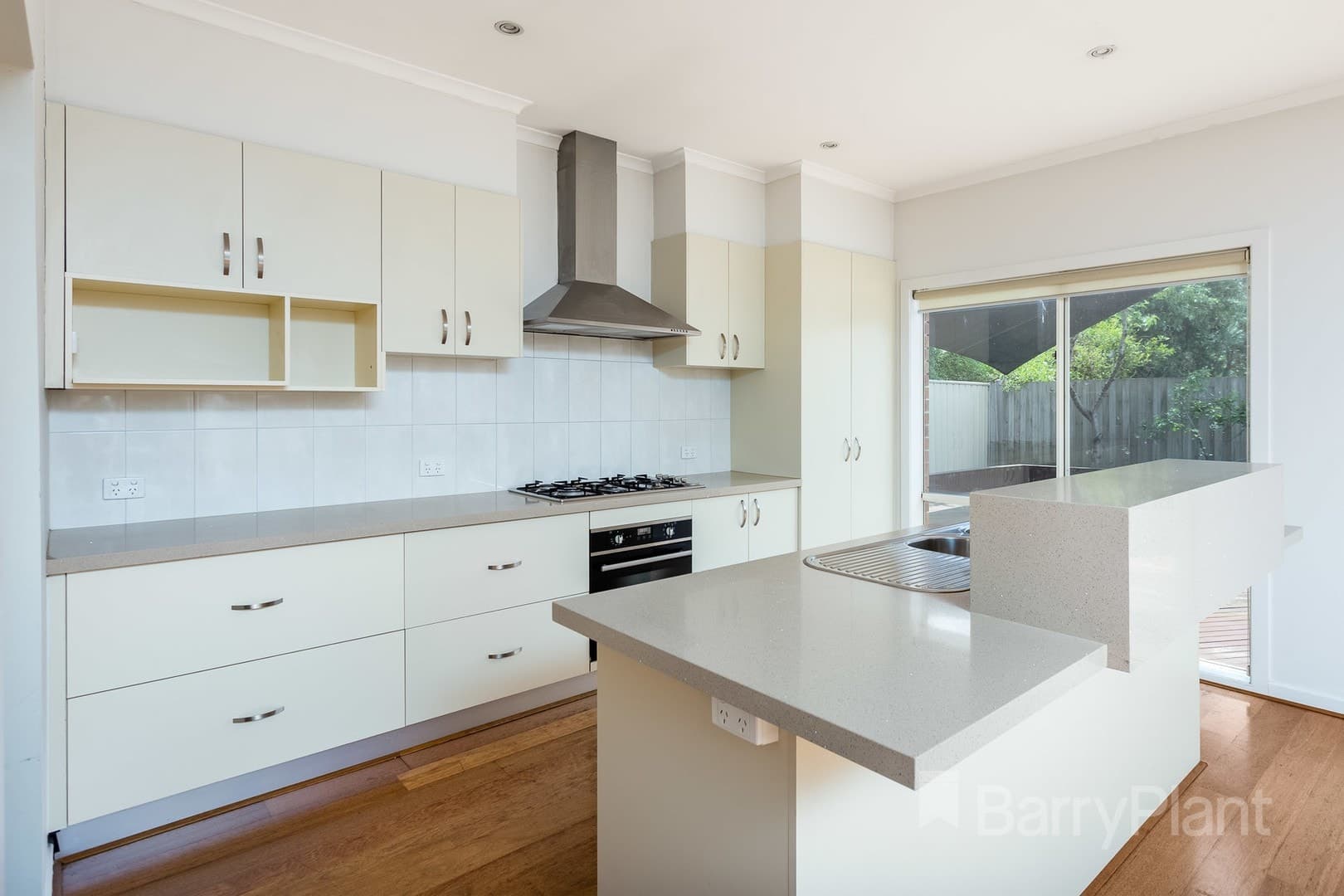 7 Central Park Avenue, Point Cook, VIC 3030, Point Cook - Thumbnail 4