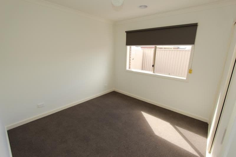 3/7 Symons Street, Wendouree, VIC 3355, Wendouree - Thumbnail 5