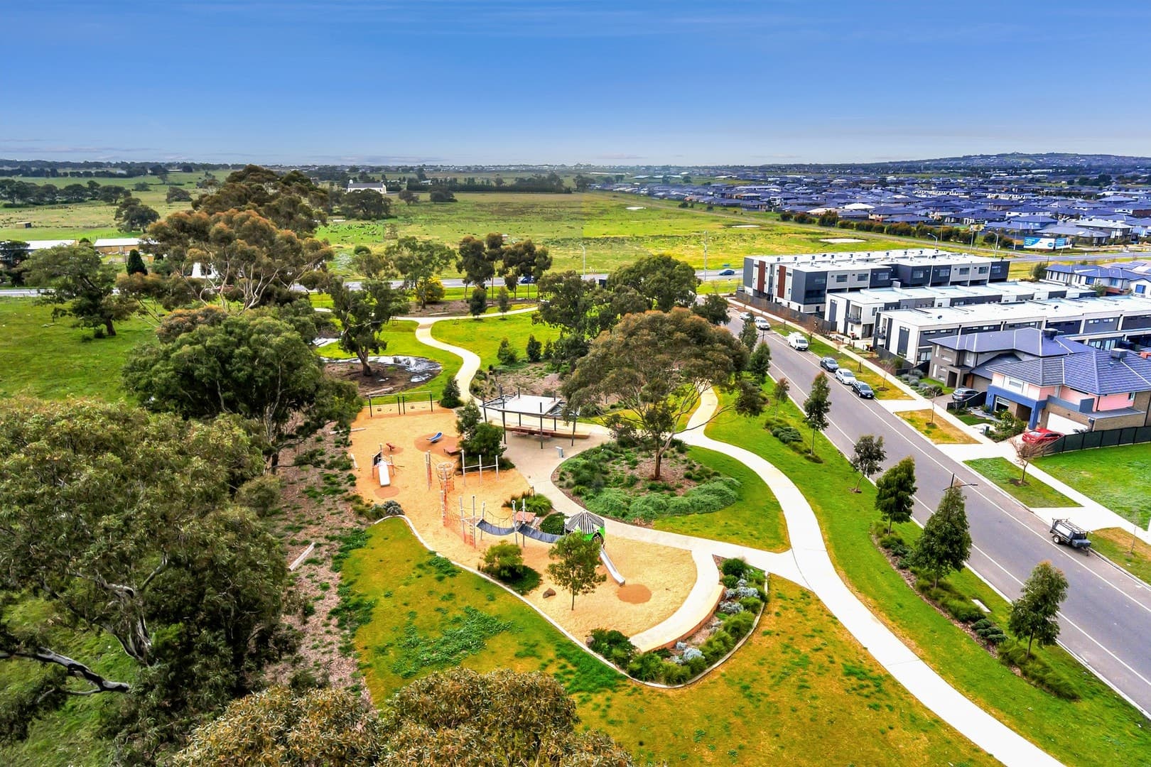 203/2 Fortitude Drive, Craigieburn, VIC 3064, Craigieburn - Thumbnail 2