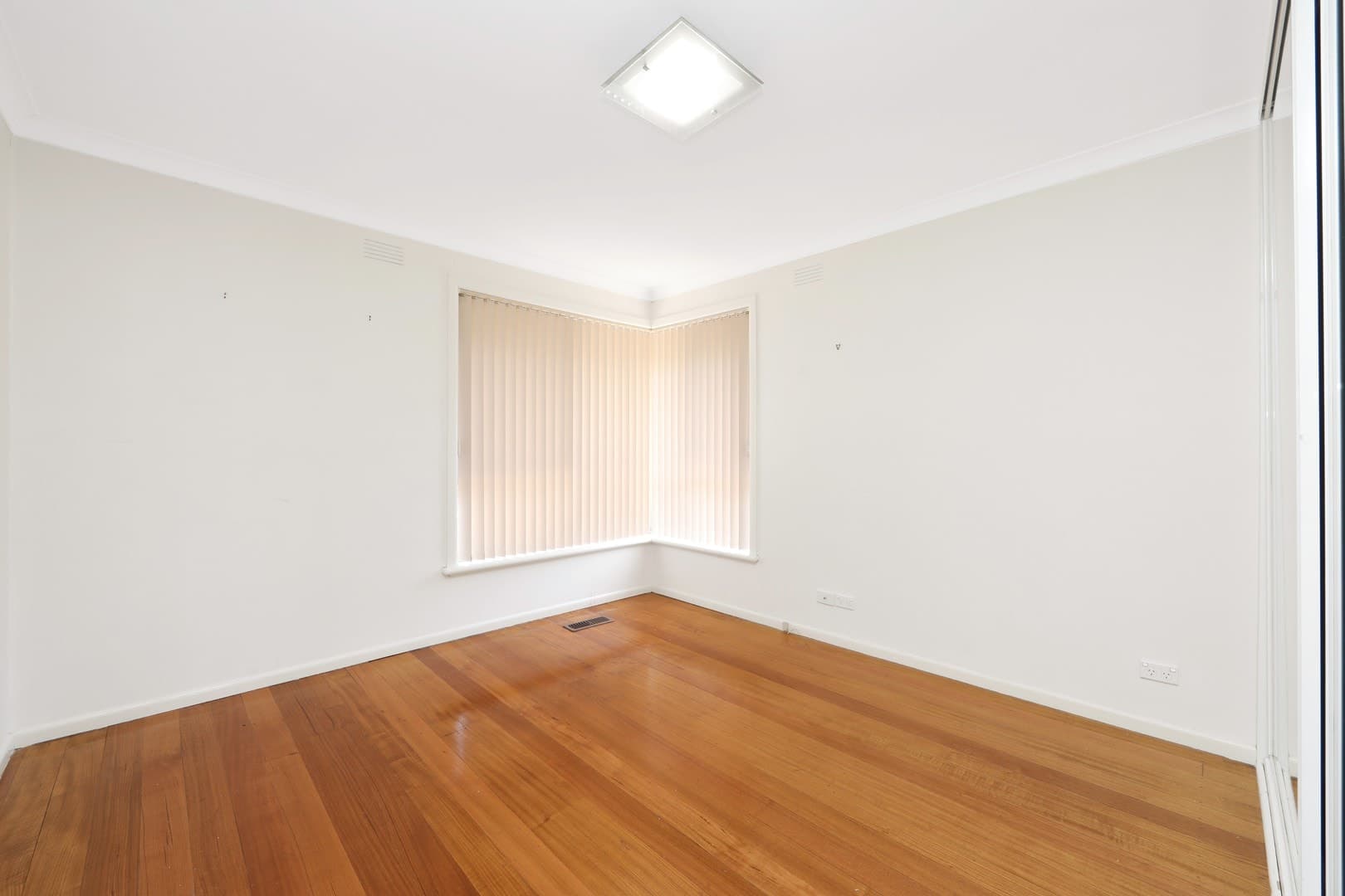 8 Vivienne Avenue, Boronia, VIC 3155, Boronia - Thumbnail 3