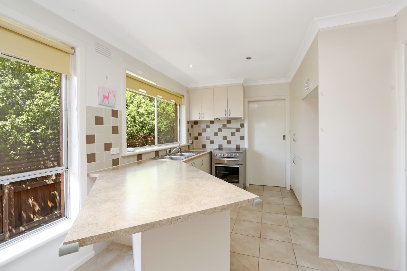 8 Vivienne Avenue, Boronia, VIC 3155, Boronia - Thumbnail 7