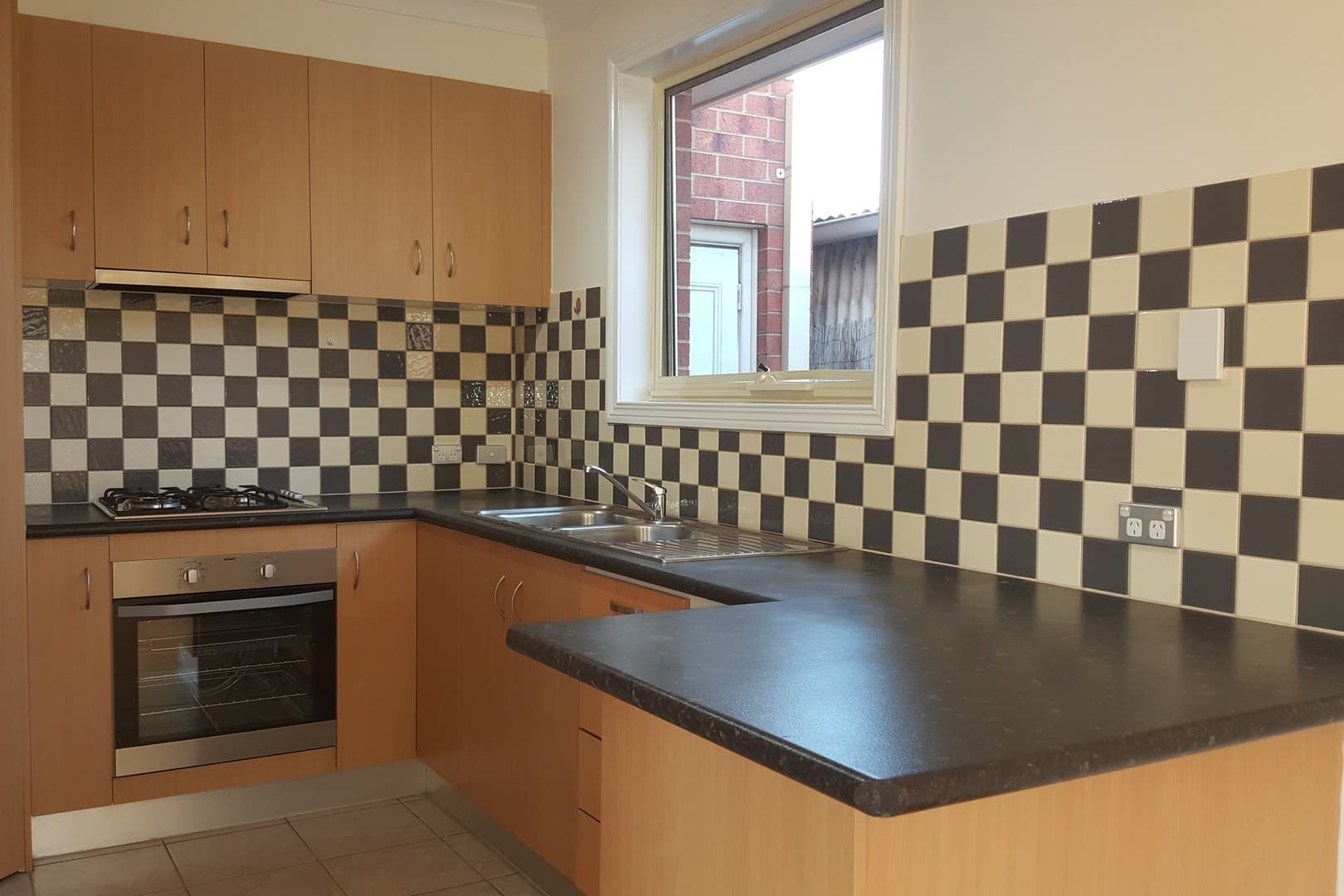 38 Clifton Grove, Coburg, VIC 3058, Coburg - Thumbnail 5