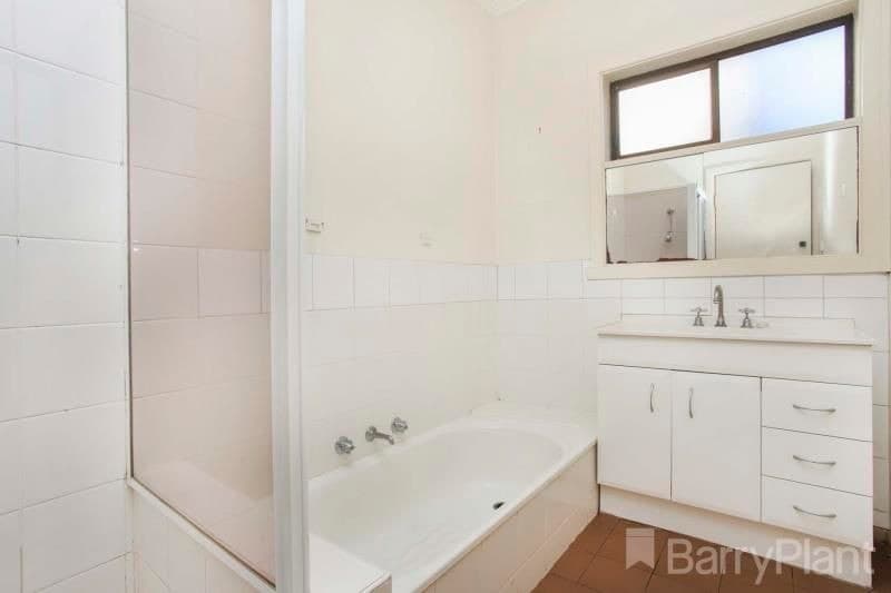 68 Kingsley  Road, Airport West, VIC 3042, Airport West - Thumbnail 5