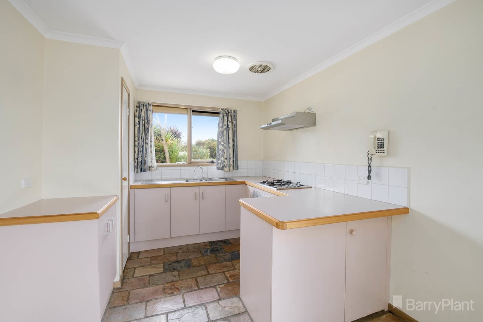 12 Sanders Court, Narre Warren, VIC 3805, Narre Warren - Thumbnail 4