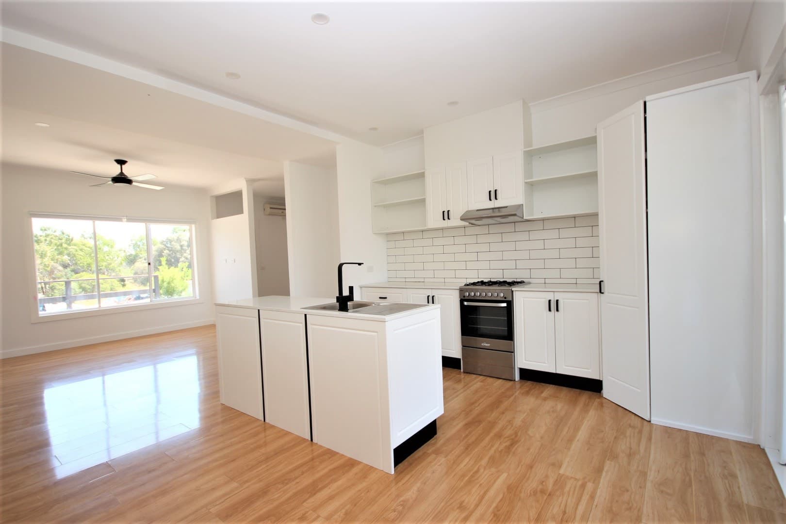 16 Kentucky Avenue, Norlane, VIC 3214, Norlane - Thumbnail 4