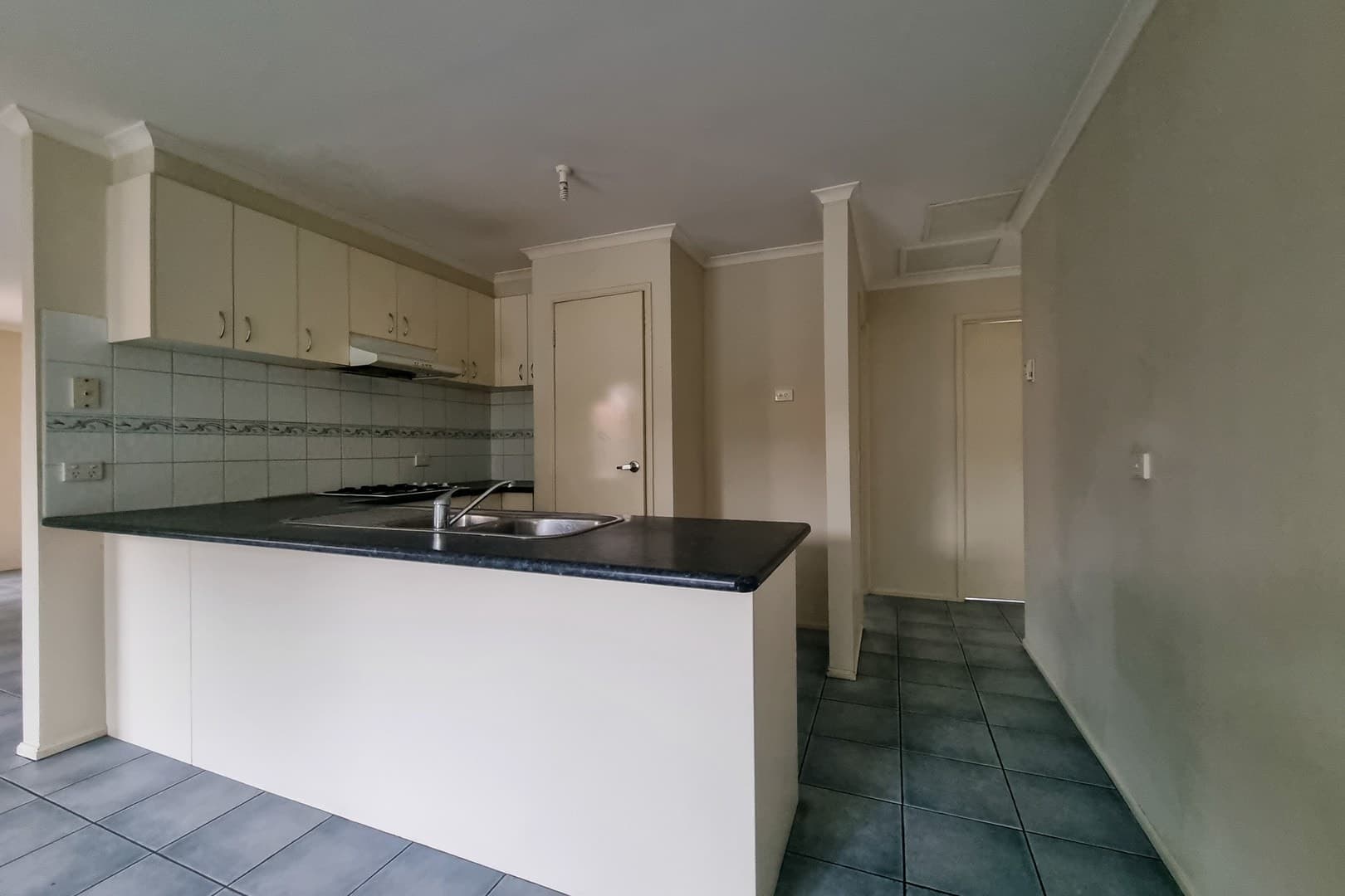 5A Metropolitan Avenue, Craigieburn, VIC 3064, Craigieburn - Thumbnail 3