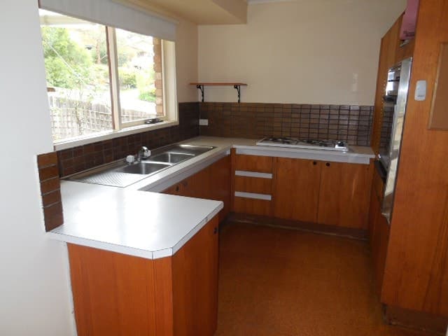 28 Everleigh Drive, Diamond Creek, VIC 3089, Diamond Creek - Thumbnail 3