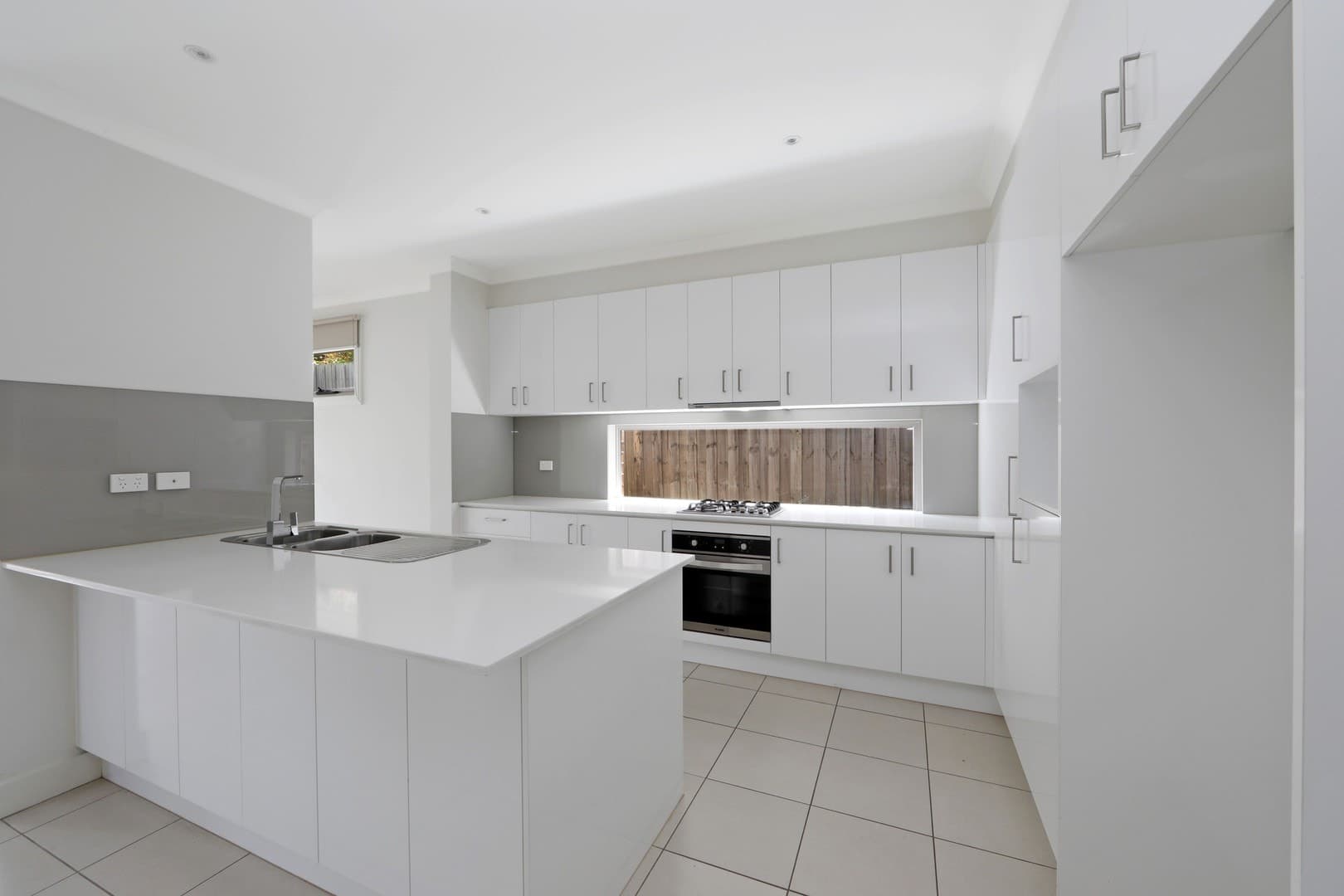 2/5 O'Connor Road, Knoxfield, VIC 3180, Knoxfield - Thumbnail 4